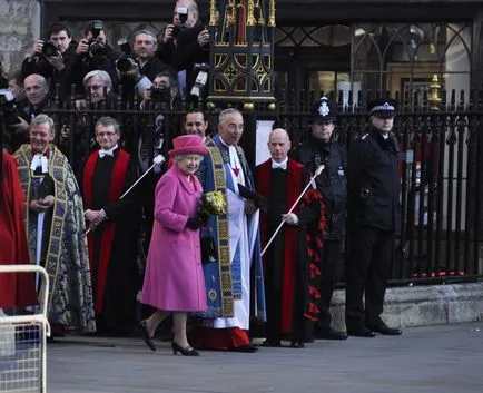 Royal kabát választott, amelyek a királynő és a hercegnő
