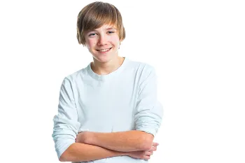 Gyönyörű frizurák tizenéves fiúk 14 és 15 év