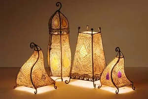 Marokkói lámpák - kötelező attribútum az azonos nevű stílus