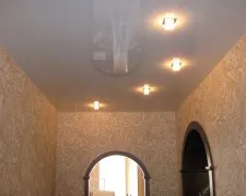 Окачени тавани в малък коридор, коридор в Самара