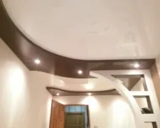 Окачени тавани в малък коридор, коридор в Самара