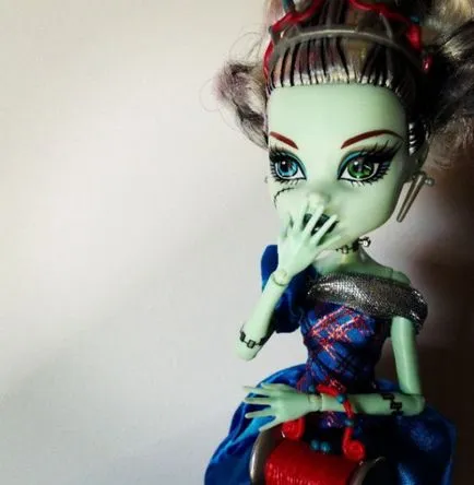 Frenki Shteyn de la Monster High (biografie, păpuși foto)