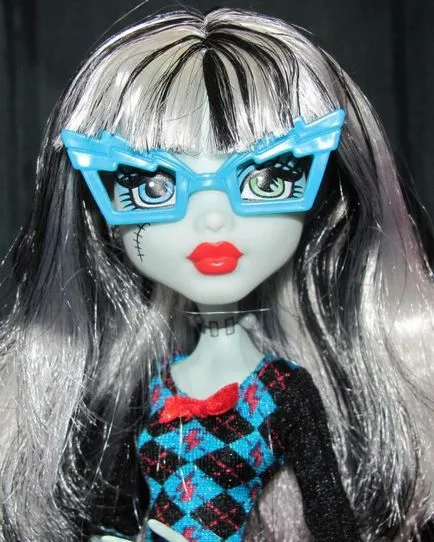 Frenki Shteyn de la Monster High (biografie, păpuși foto)