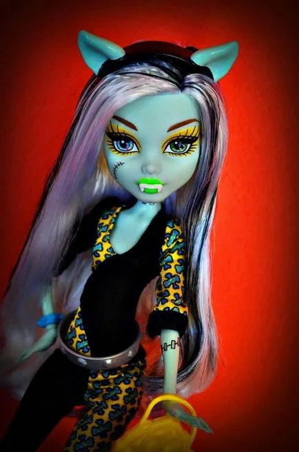 Frenki Shteyn de la Monster High (biografie, păpuși foto)