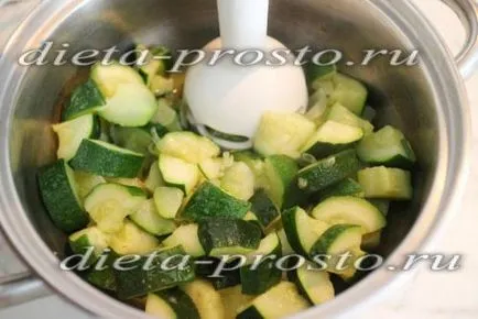 Tészta brokkolival, koktélparadicsommal és cukkini mártással