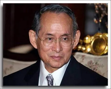 Rama 9 King of Thailand születésnapján, életrajz, családi fotók