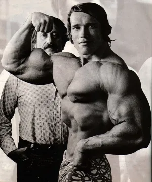 Arnold Schwarzenegger Életrajz, teljesítmény tényező - rázza meg okosan!