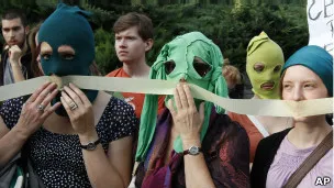 Bbc orosz - a világon - a Nyugat elítélte az ítéletet részt Pussy Riot