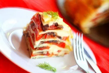Palacsinta torta paradicsom, gomba és a sajt kéreg