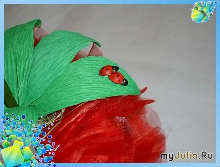 Buchet de zmeura dulciuri Berry - Buchete din bomboane, jucării, culori, hârtie cu propriile sale mâini