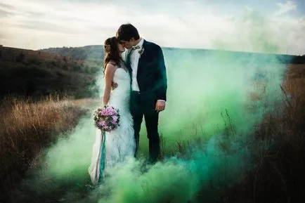 Színes füst egy esküvő fotózásra ötletek, fotók, videók