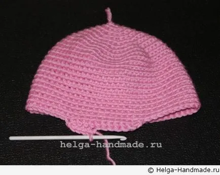 Детска плетена шапка с уши с ръце