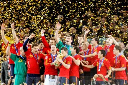 Fotbal din istoria Spaniei, sistemul, trofeul ligii