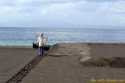 Ca sare de mare produsă în Bali