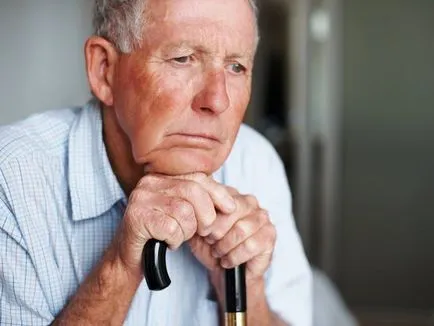 Hogyan segíthet az idős embereknek megbirkózni a magány - senior csoport