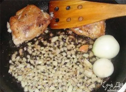 Как да се готви в сос Пиле