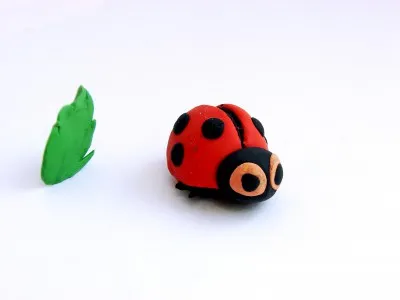 Cum orb Ladybird de la atelier cu plastilină pas cu pas fotografii