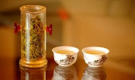 Hogyan sört zöld tea Longjing története és tulajdonságai