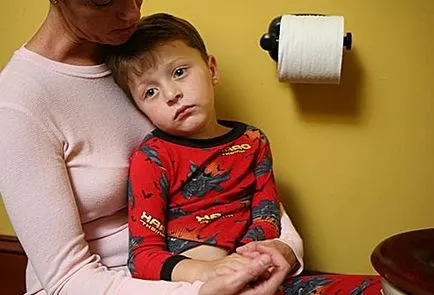 Bélrendszeri fertőzés gyermekeknél a tünetek, okok, elsősegély és kezelés