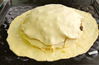 Kurnik бутер тесто - стъпка по стъпка рецепта за това как да се готви със снимки