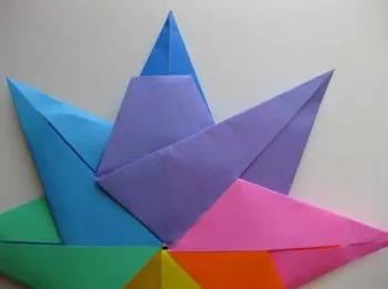 origami modular „stea cu opt colțuri“