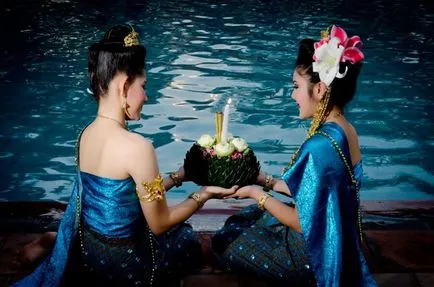 O priveliște de neuitat - Festivalul Lantern în Thailanda Loy Krathong