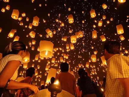 O priveliște de neuitat - Festivalul Lantern în Thailanda Loy Krathong