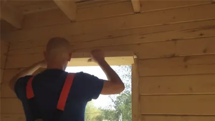 прозорец Obsada в дървена къща как да се направи кутия с ръцете си