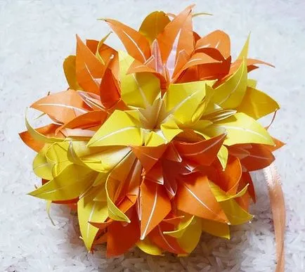 hârtie Origami Kusudama de circuit cu bile, crin și clopote