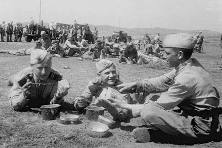 Mezőkonyha a Nagy Honvédő mit és hogyan kell enni, szovjet katonák
