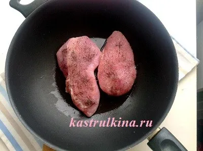 Recept sült pulyka filé sajttal és paradicsommal