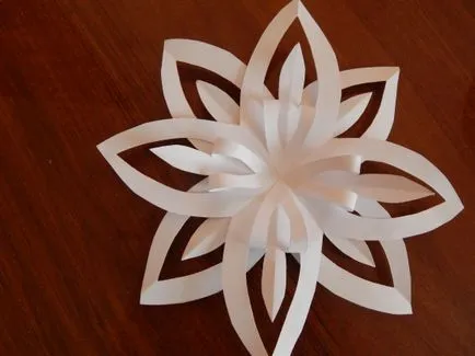 Snowflake (realizat dintr-un substrat laminat)