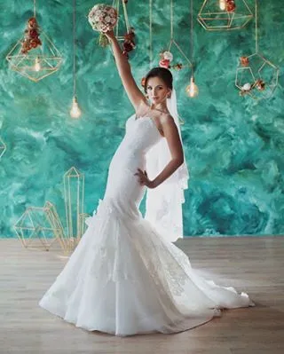 Булчински салон в центъра на Санкт Петербург - Снимките в @juli_wedding Instagram акаунт