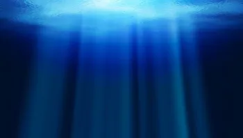 Светлината от дълбочината на водата, мистерии на моретата и океаните