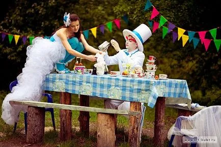 Esküvő a könyv - Alice Csodaországban