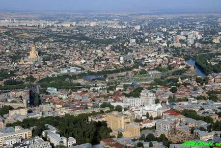 Tbiliszi Mtatsminda Pantheon és a sikló