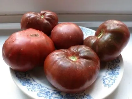 Tomate caracterizare „negru Crimeea“ și descrierea, cultivarea și întreținerea, fotografie