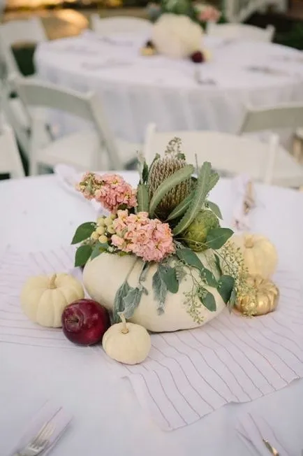 Pumpkins в украсата на сватбените маси