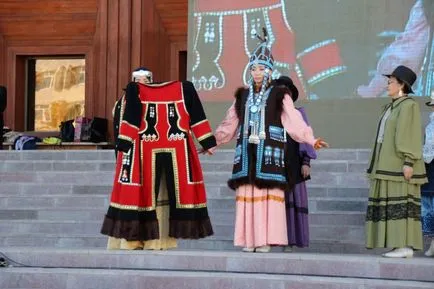 A dekoráció a jakut menyasszony a gyakorlatiasság, a szépség és a jólét