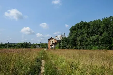 Castle Wicko в Muromtsevo - приказка в реалността, че почти загубена, по пътя на живота си