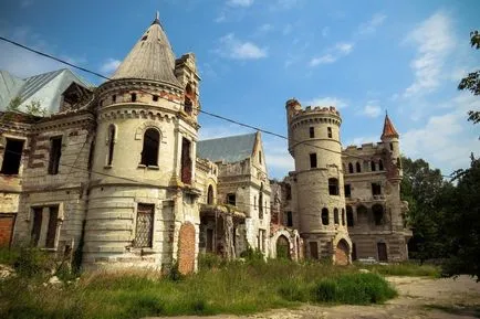 Castle Wicko в Muromtsevo - приказка в реалността, че почти загубена, по пътя на живота си