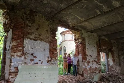 Castle Wicko в Muromtsevo - приказка в реалността, че почти загубена, по пътя на живота си