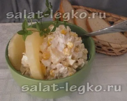 Salata de ananas cu pui