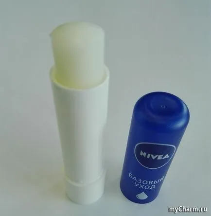 Основна грижа за NIVEA на устните - балсам за устни NIVEA основна грижа