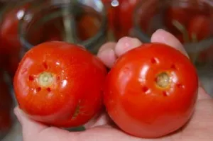 tomate Pagina de conserve (top 5 rețete)