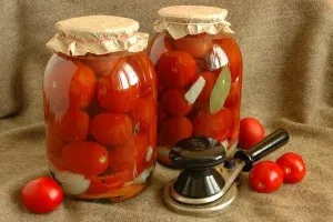 tomate Pagina de conserve (top 5 rețete)