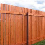 Újjáéleszteni a régi, fából készült kerítés - tippeket kezelése és gondozása a fakerítés