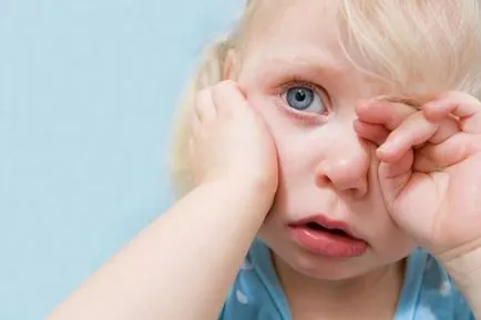 Как да разберем, че ушебол симптоми на неразположение на детето