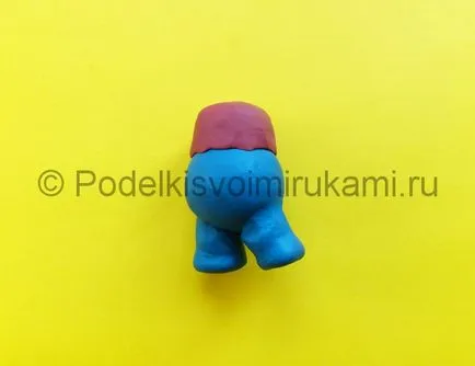 După cum Mario sculpta din plastilină