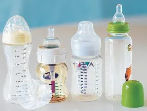Как да се стерилизира шишета за бебета в микровълновата